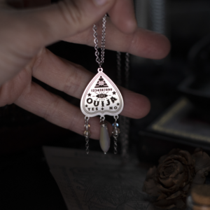 COLLIER PENDENTIF OUIJA - NOEMIE ZOMBY