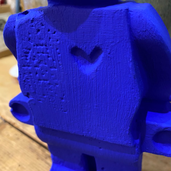 DONNEUR D'AMOUR 30 CM BLEU KLEIN - ATELIER 325