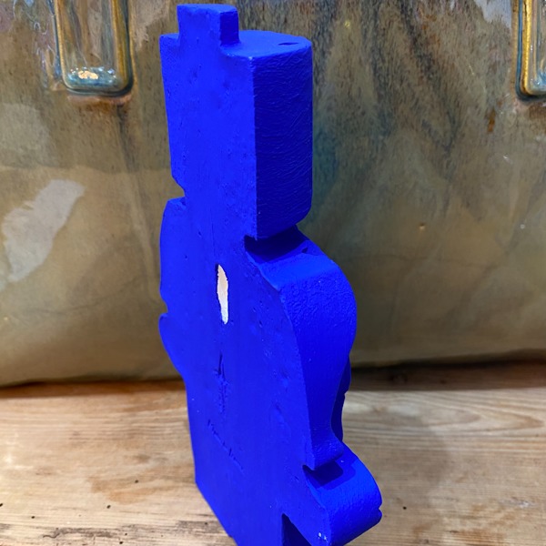 DONNEUR D'AMOUR 30 CM BLEU KLEIN - ATELIER 325