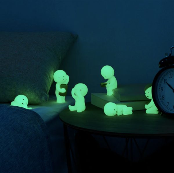 SMISKI SÉRIE BED ROOM FIGURINE PHOSPHORESCENTE