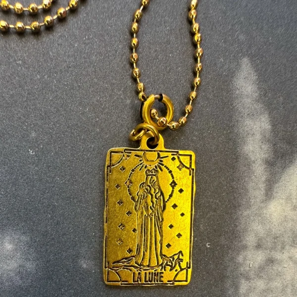 COLLIER ORACLE DE MARIE - LA LUNE - VERT KAKI - J'AI VU LA VIERGE